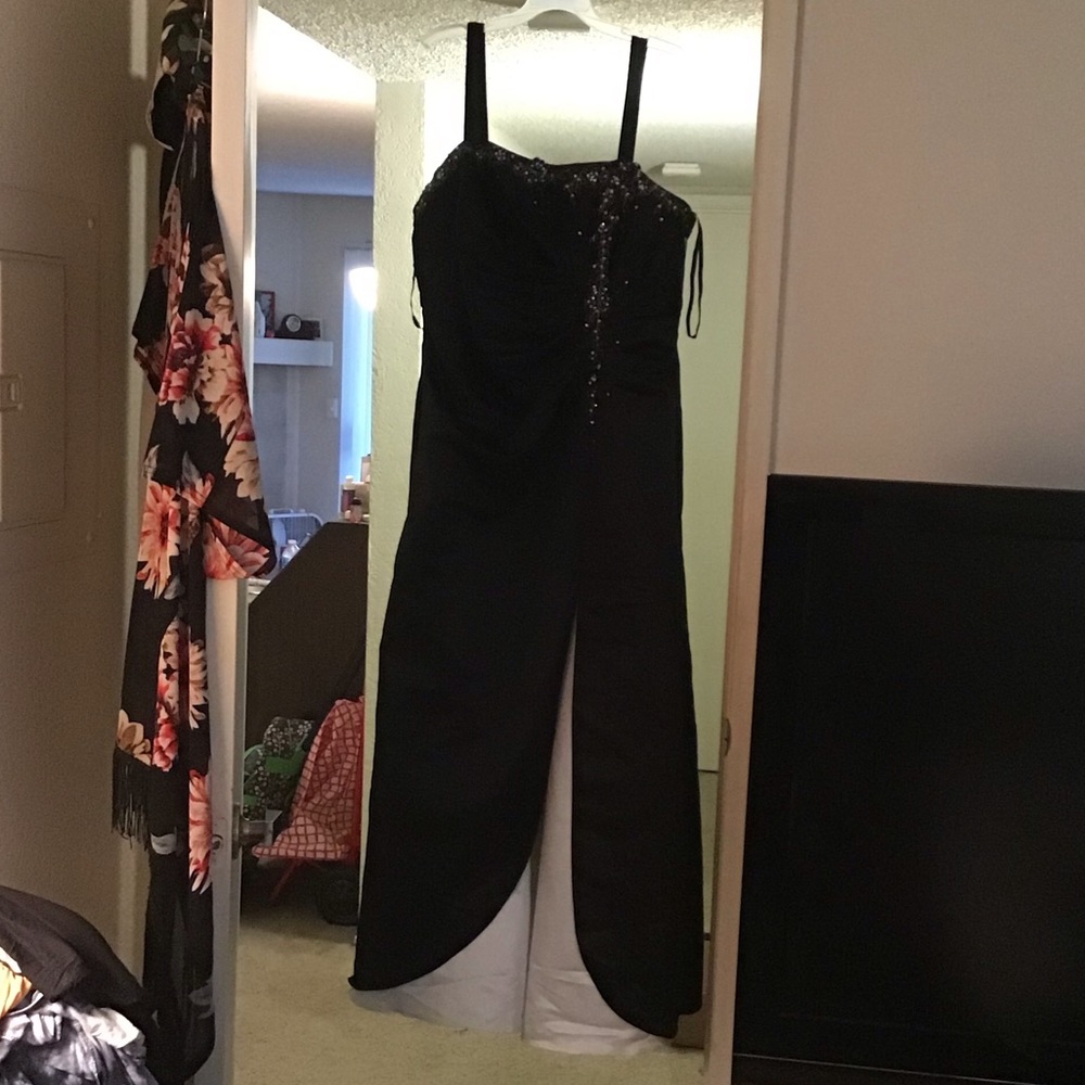 Onyx Nite formal dress